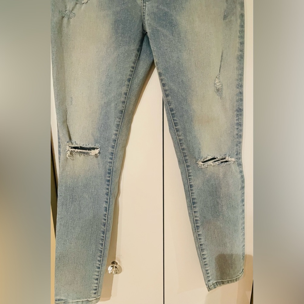 Able High Rise Jeans - Picture 2 of 10